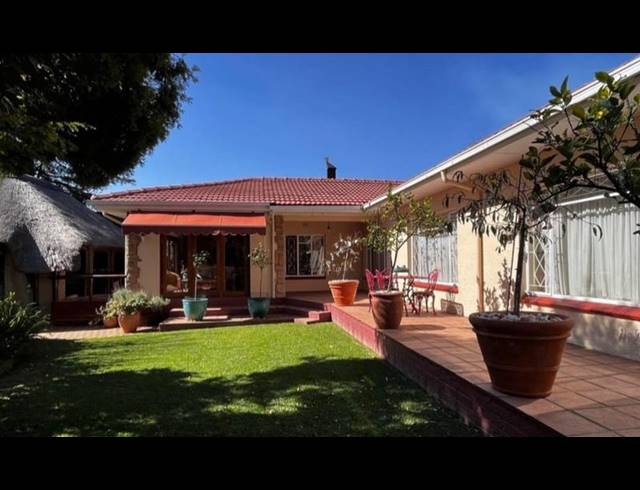4 BEDROOM HOUSE FOR SALE IN RACEVIEW